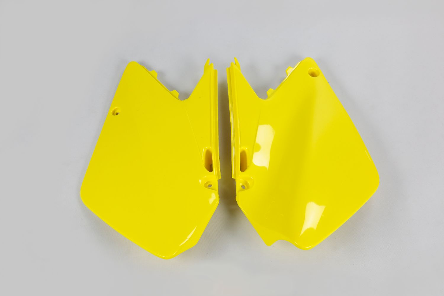 Side number plates Suzuki RM 125 (01-05) yellow* SU03996-102
